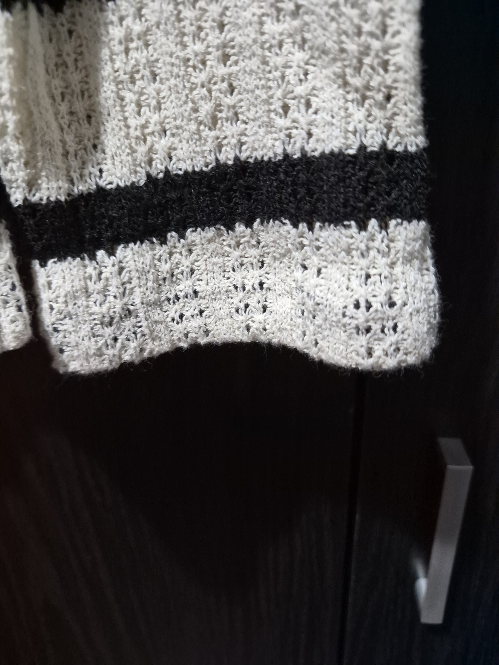 Reitmans White and Black Open-Knit Crochet Sweater Size Xs - Picture 6 of 7